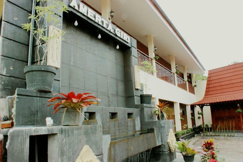Amerta Giri Guest House Wonosobo Exterior foto