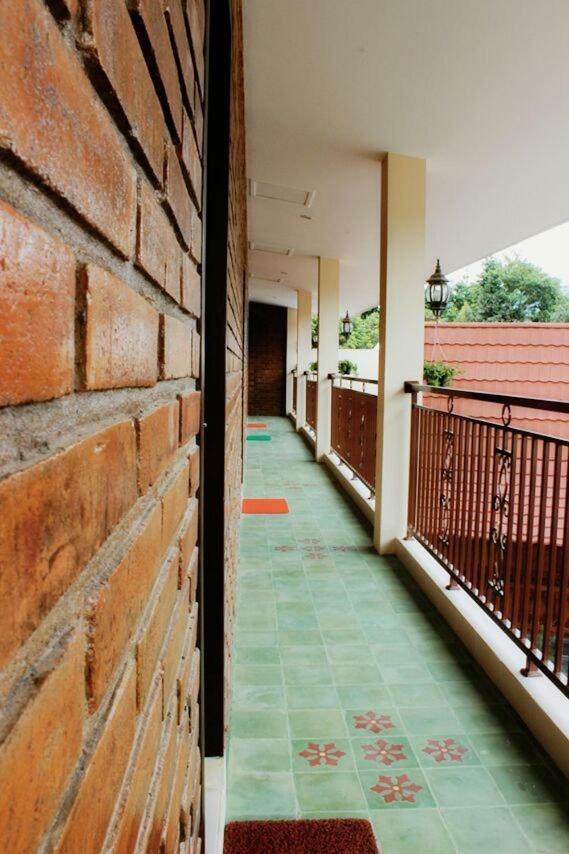 Amerta Giri Guest House Wonosobo Exterior foto